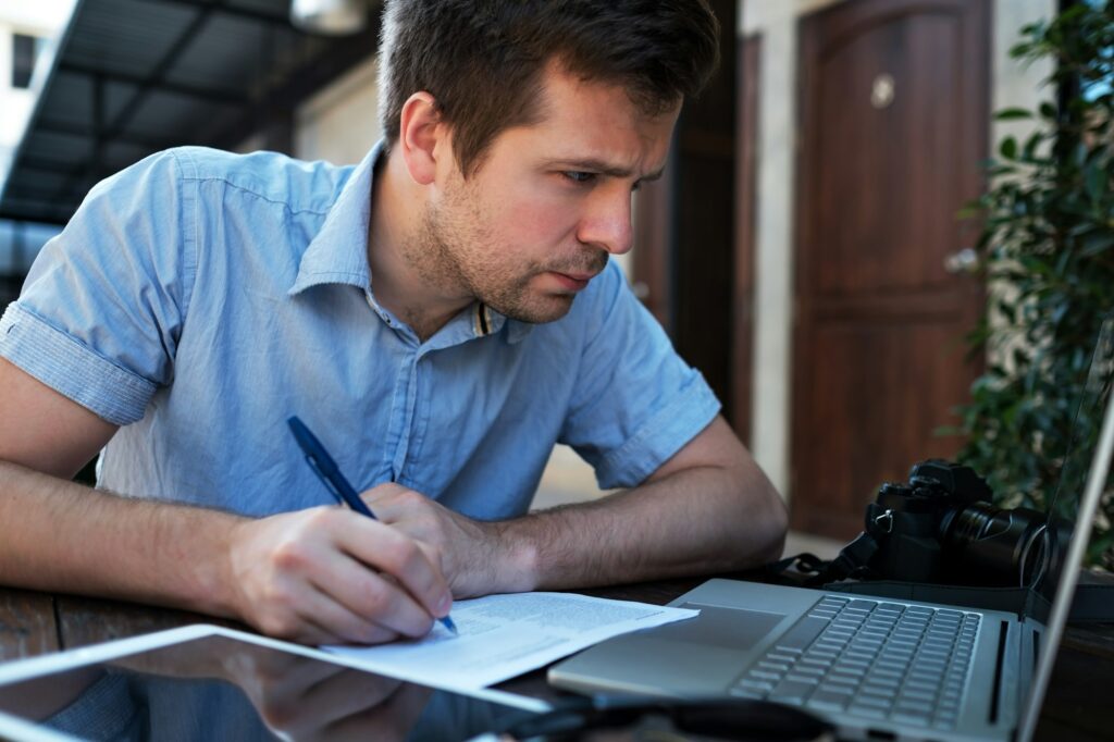 man makes a business plan